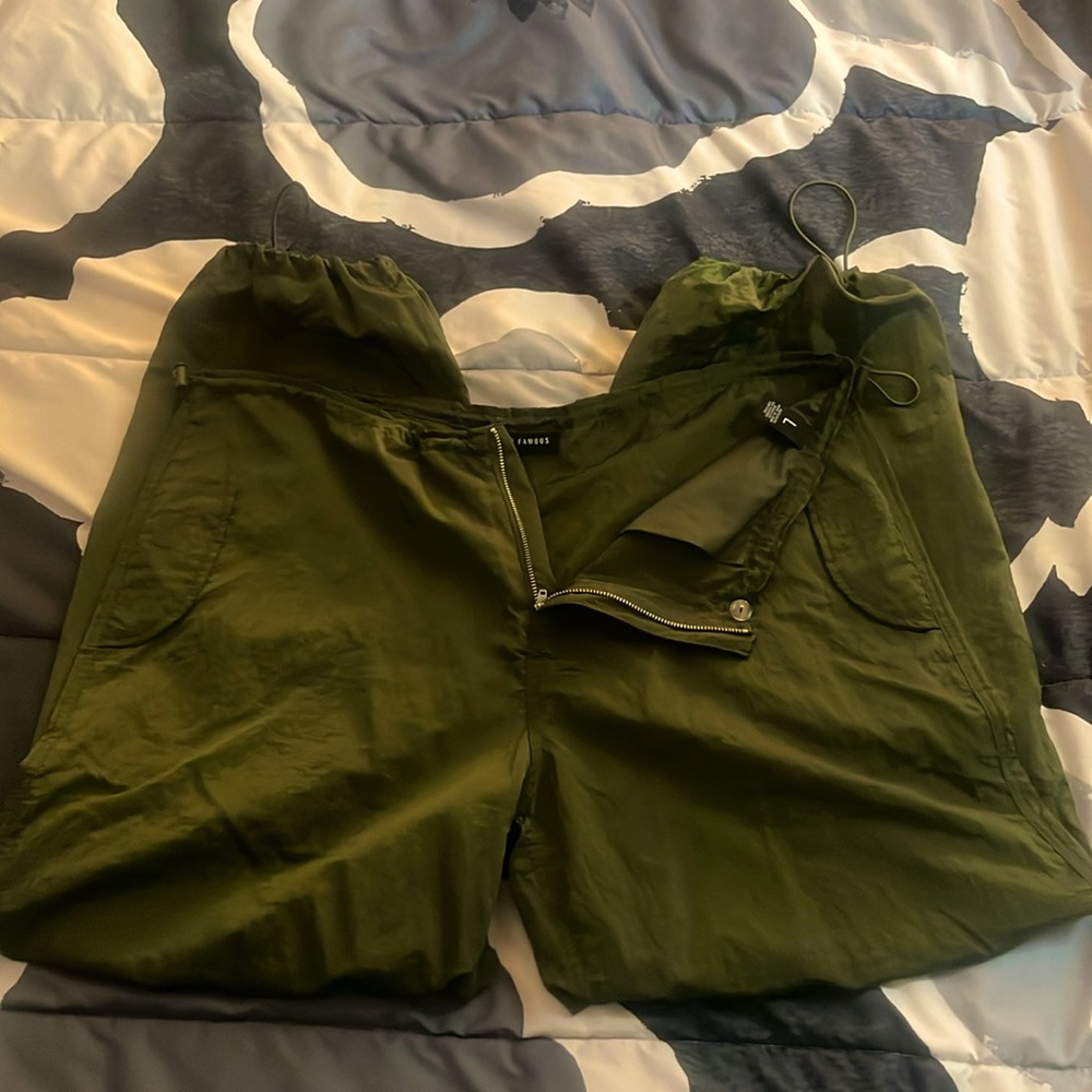 Almost Famous cargo pants Olive Green Large